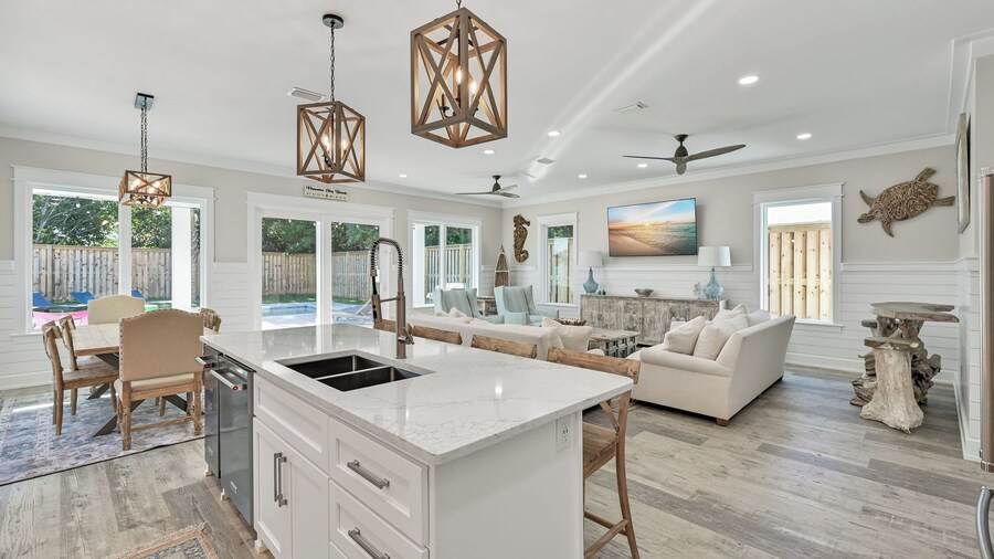 Laguna Beach Retreat by AvantStay | Private Pool + Steps to the Beach • Near Pier Park and Dining