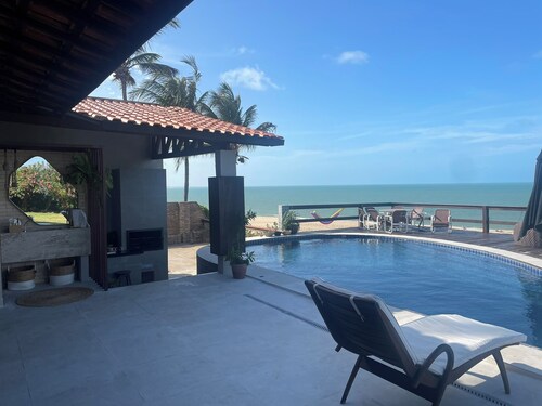 Casa de Praia Luxuosa com Vista Panorâmica – 6 Quartos entre Cumbuco e Taíba