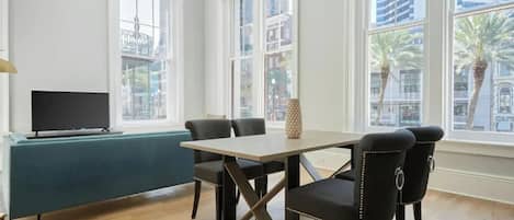 Studio (1 Bedroom) | Interieur