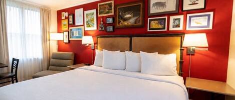 Iron/ironing board, travel crib, WiFi, bed sheets