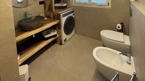 Bathroom - Nos Sweet Home - Red Rock suite Cozy mountain apartment (Dimaro)