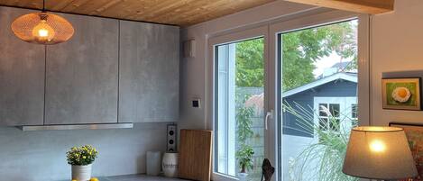 Mikrowelle, Ofen, Herdplatte, Geschirrspüler