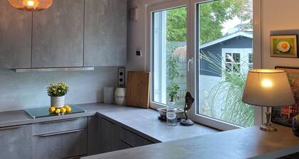 Family-friendly, sustainable vacation home near Schloßsee Salem