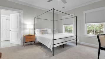 House (6 Bedrooms) | Interior