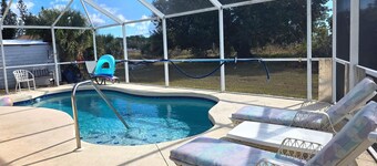 Pool Home Near Warm Mineral Springs& Beaches