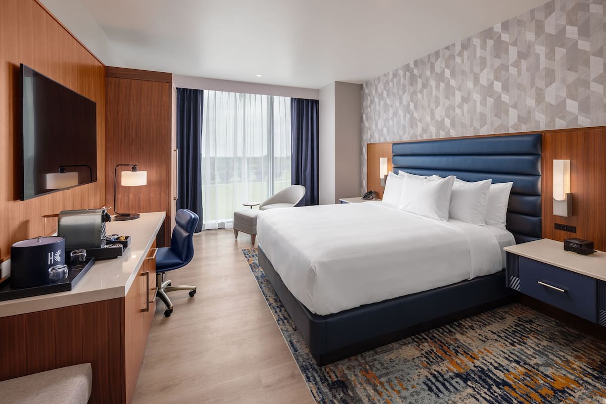 In-room safe, desk, rollaway beds, bed sheets