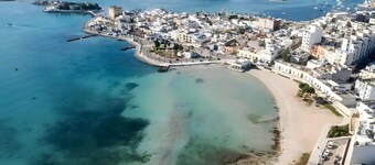 ZÉA Seaside Residence – Exclusive Ground Floor Home Just 10m from the Water