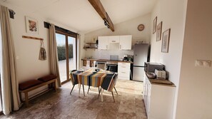 Microwave, oven, dishwasher - Le P'tit Chêne - SAINT PAUL FLAUGNAC (SAINT PAUL FLAUGNAC)