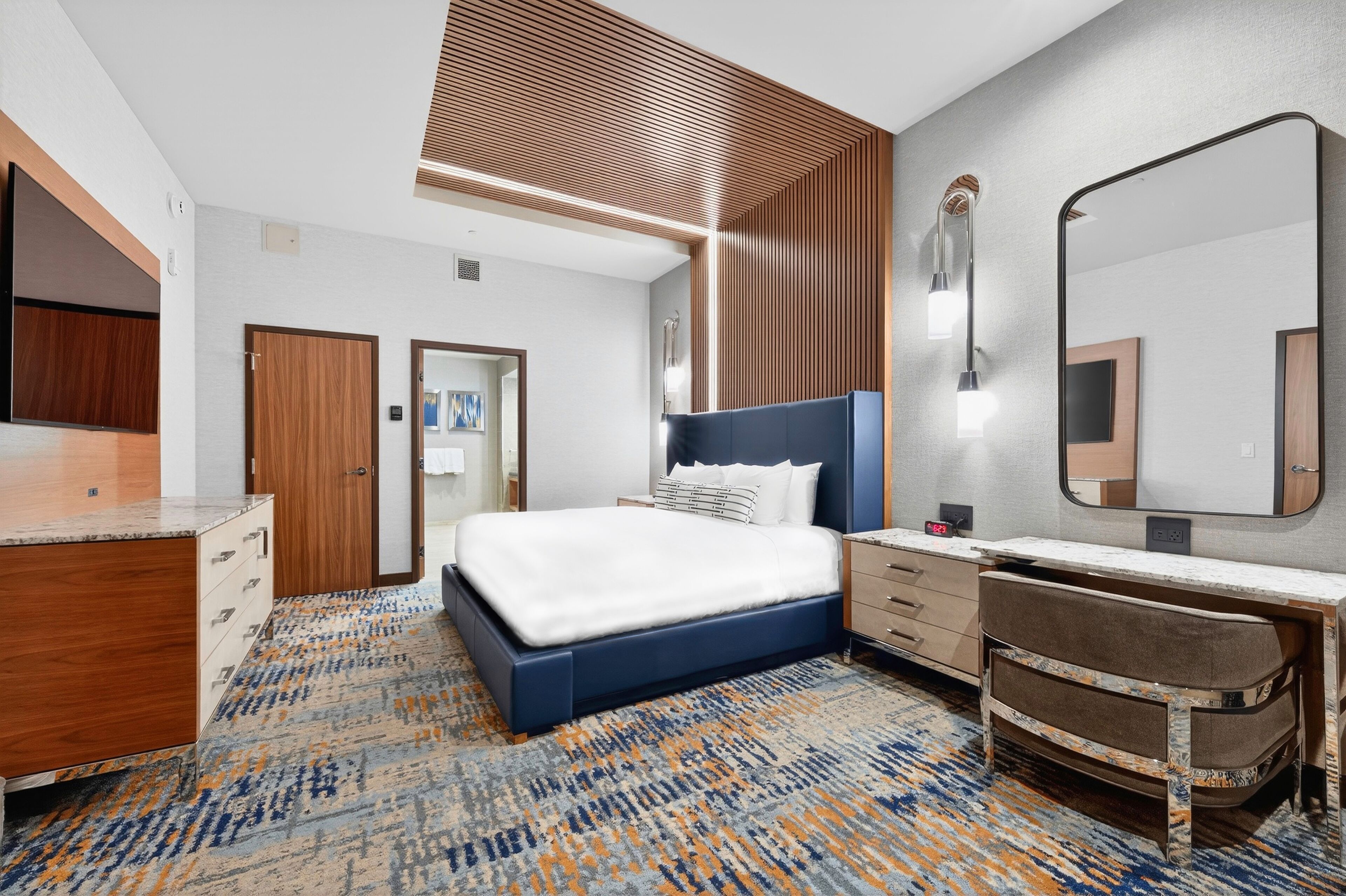 In-room safe, desk, laptop workspace, iron/ironing board