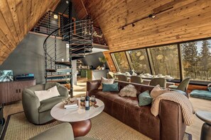 Televisión y chimenea