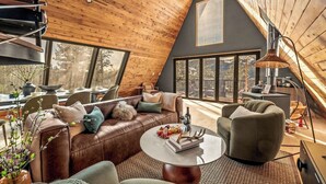 TV, fireplace, table football, books - Ultimate A-frame, 12 mi to Breck, Mtn View/Sauna/HT (Fairplay)