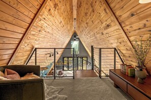 Interior - Ultimate A-frame, 12 mi to Breck, Mtn View/Sauna/HT (Fairplay)