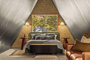 5 soveværelser, skrivebord, strygejern/strygebræt, weekendseng