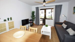 Living area - Book Jet OASIS DUNAS Suite -apartments (Corralejo)