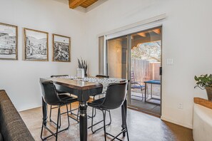 Luokittelematon kuva, 3 kautta 27, painike