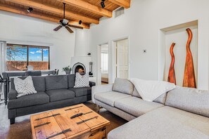 Luokittelematon kuva, 5 kautta 27, painike