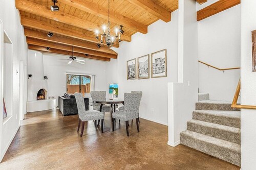 NEW 2-Bedroom Peaceful Townhome near Downtown Santa Fe with 2 Master Suites