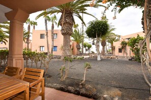 Terrace/patio - Book Jet OASIS DUNAS Suite -apartments (Corralejo)