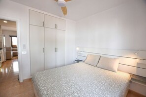 WiFi, bed sheets - Book Jet OASIS DUNAS Suite -apartments (Corralejo)