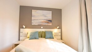 WiFi, bed sheets - Book Jet OASIS DUNAS Suite -apartments (Corralejo)