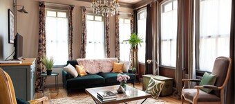 Tastefully Decorated Historical House with Aircon, Wifi, Fully Equipped Kitchen