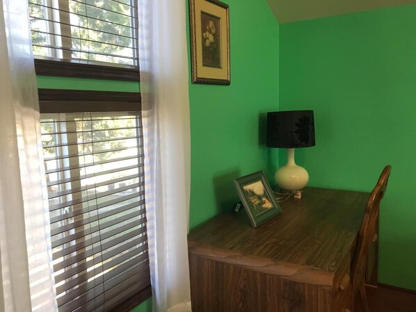 Room - The Orchard Suite in Shady Cove (Shady Cove)