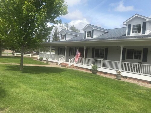 The Orchard Suite in Shady Cove