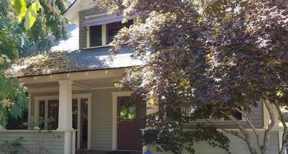 Ida s Cottage in Jacksonville