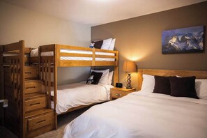 2 Schlafzimmer, Bügeleisen/Bügelbrett, Reisekinderbett, WLAN