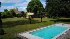 Outdoor pool - Manoir de Cénac 19th century - with swimming pool and large park (Cénac-et-Saint-Julien)