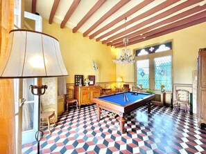Games room - Manoir de Cénac 19th century - with swimming pool and large park (Cénac-et-Saint-Julien)