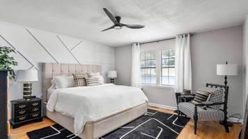 3 habitaciones, tabla de planchar con plancha, wifi y ropa de cama