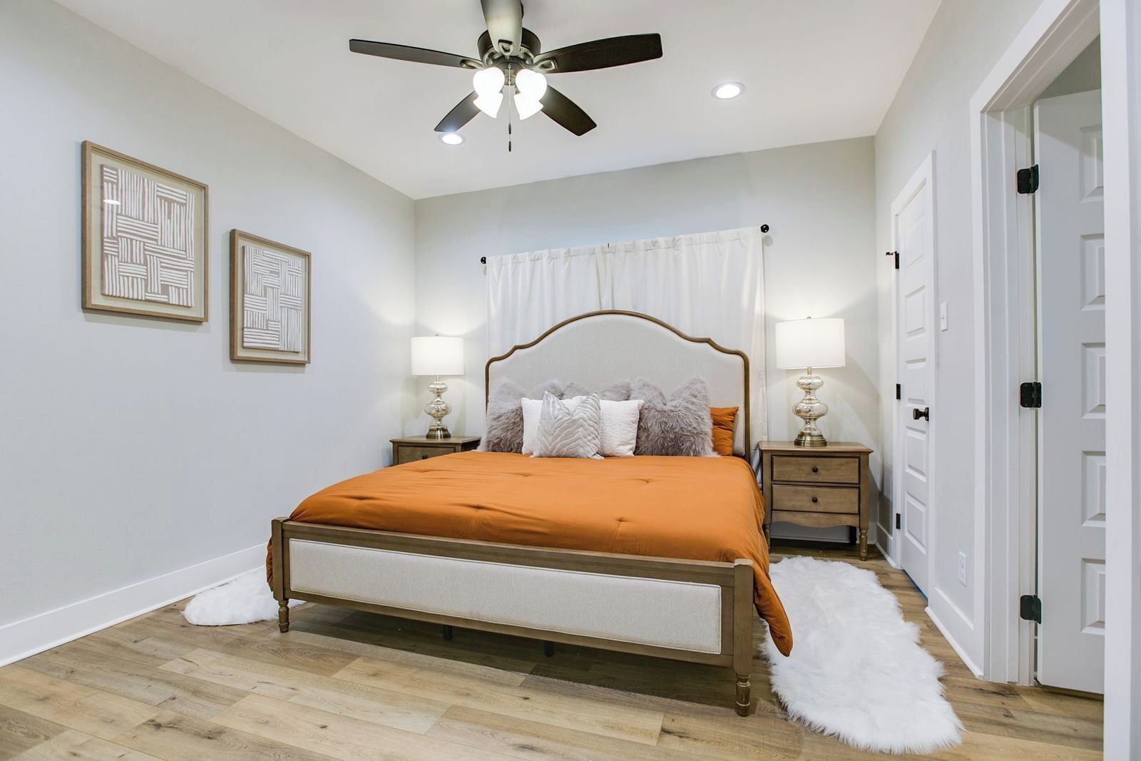 Accès Internet, draps fournis