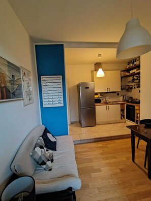 Living area - Cozy and bright apartment ideal for two people (Milano)
