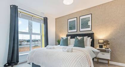 Spacious 4-Bed Home Near Cribbs & Bristol