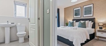 Spacious 4-Bed Home Near Cribbs & Bristol
