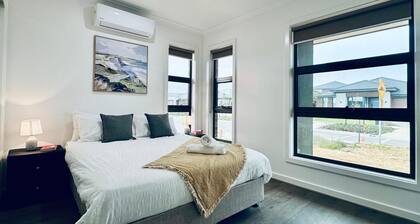 Elegant 3-Bedroom House with Free secured Parking