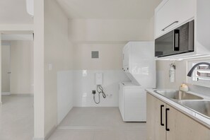 Interior - Spacious Apt. with Private Balcony, 2 BR | Sleeps 6 (HR 1B) (San Juan)