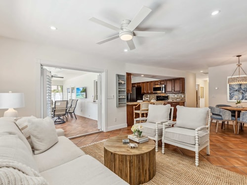 Pet-Friendly Pool & Spa Home with EV Charger