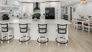 Private kitchen - Walk to Beach! Family Pool Home in Naples (Naples)