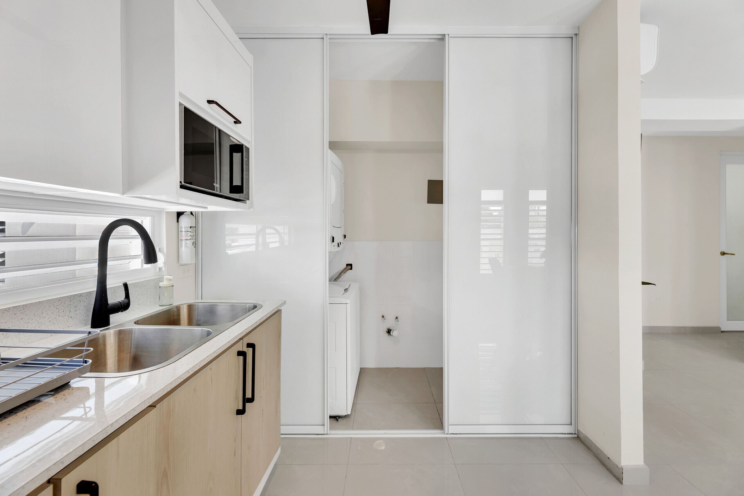 Fridge, microwave, coffee/tea maker, electric kettle