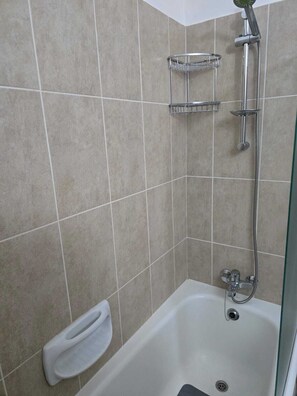Hair dryer, towels, soap, toilet paper - Emily's Sun Escape (Pegeia)
