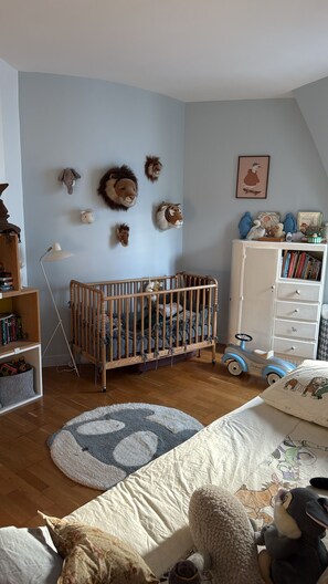 Children’s area - Luxe 3BR Montorgueil -elevator - Sacré Cœur View (Paris)