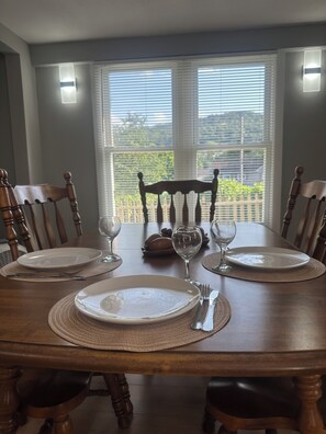 Dining - Cozy Private Home with Fenced Yard in Johnstow (Johnstown)
