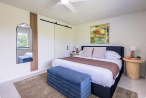 3 dormitorios, tabla de planchar con plancha, wifi gratis y ropa de cama