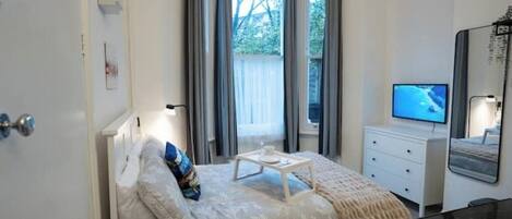 1 Schlafzimmer, Bügeleisen/Bügelbrett, WLAN, Bettwäsche