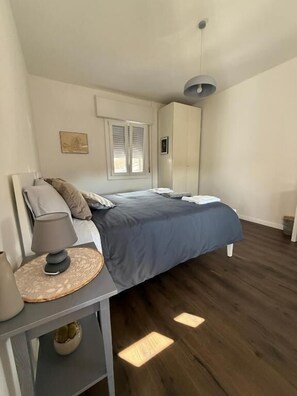 Chambre Double Standard, balcon, vue cour intérieure