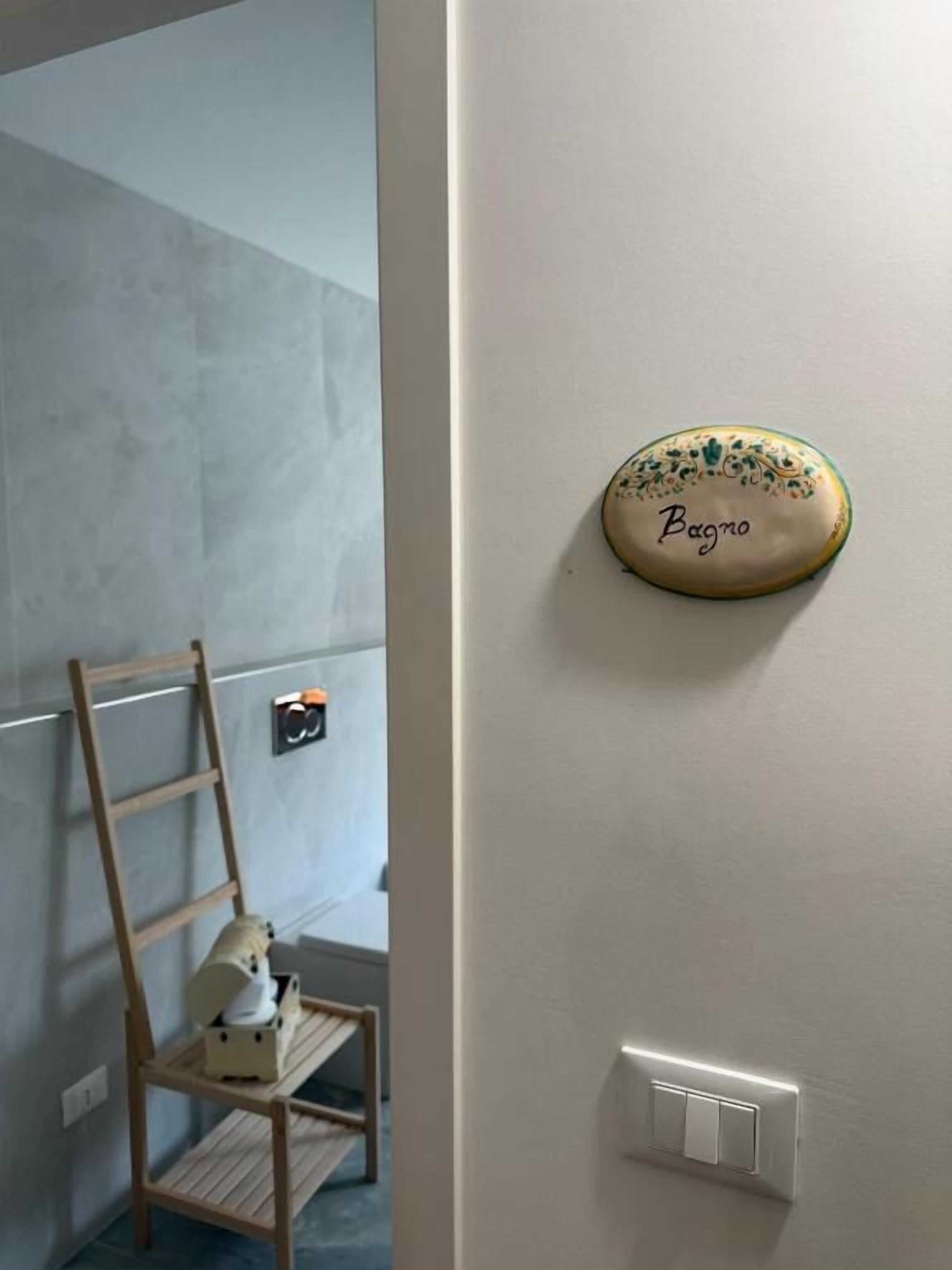 Chambre Double Standard, balcon, vue cour intérieure | Intérieur