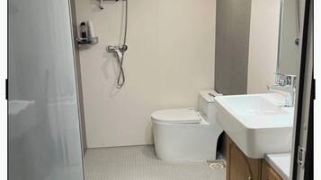 Douche, papier toilette