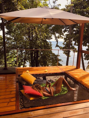 Petit Paradis Lodge private beach, deck 70 m² & kayaks Pointe-Noire